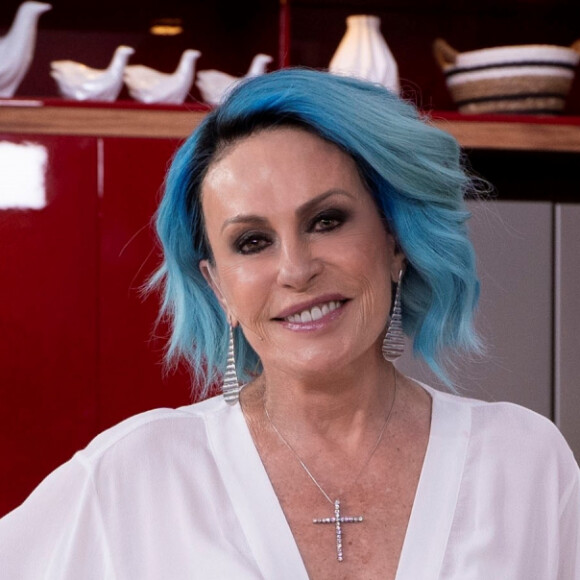 Ana Maria Braga foi internada após sofrer uma queda na cozinha de casa e bater a cabeça