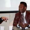 Estado de saúde de Pelé melhora, diz boletim médico