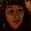 Na novela 'Gênesis', Tamar (Juliana Xavier) duvida que seja Selá (Guilherme Seta) o viajante que está em Timna