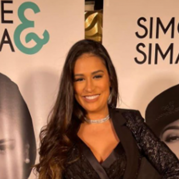 Simone insinua que pode parar de cantar sertanejo