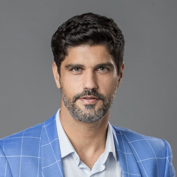 Novela 'Quanto Mais Vida, Melhor': Marcelo (Bruno Cabrerizo) é vice-presidente da Terrare Cosméticos e se faz de amante de Paula (Giovanna Antonelli)