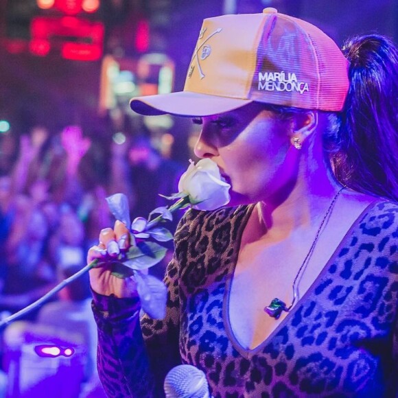 Maraisa agradece fãs por força após morte de Marília Mendonça