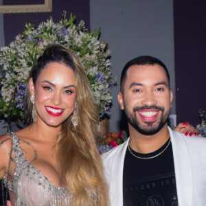 Sarah Andrade encontrou Gil do Vigor na festa de 25 anos de Gabi Martins