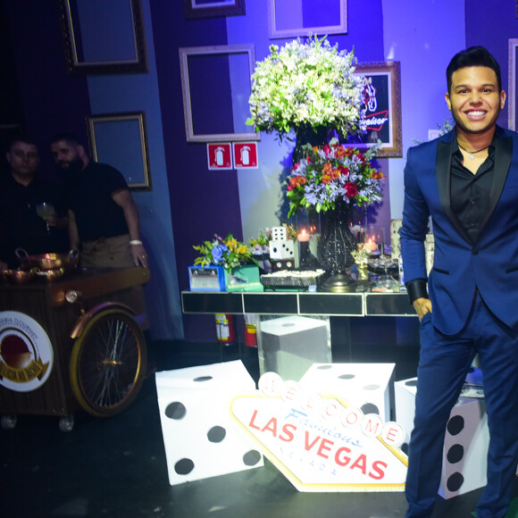 Tierry planejava pedir Gabi Martins em casamento na sua festa de 25 anos, mas foi impedido pelo empresário da cantora