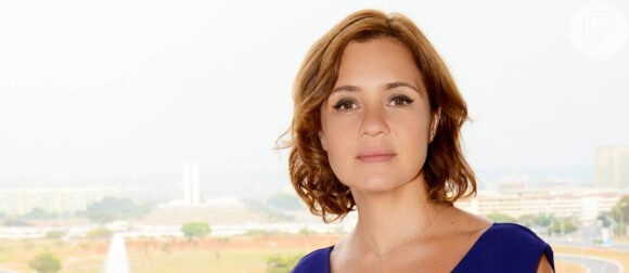 Adriana Esteves está voltando à TV em dose dupla: na minissérie 'Felizes para Sempre' e na novela 'Rio Babilônia', ambas com previsão de estreia para 2015