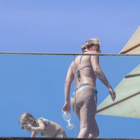 Eliana relata incômodo após flagra de biquíni: 'Na hora senti taquicardia, minha mão ficou suada, fiquei sem ar'