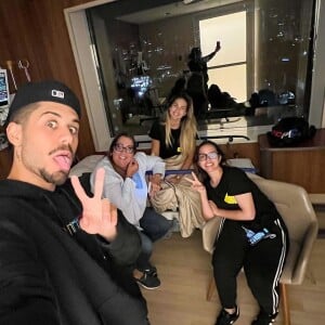 Virgínia Fonseca no hospital: influencer foi acompanhada da família