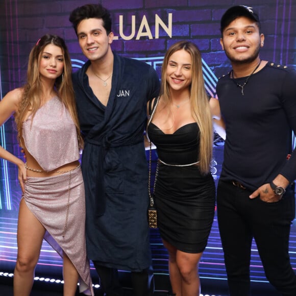 Famosos prestigiaram Luan Santana em gravação do novo DVD do cantor