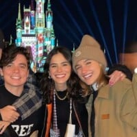 Bruna Marquezine curte fim de ano na Disney com Sasha e João Figueiredo