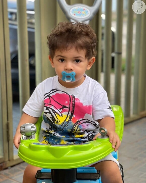 Leo, filho de Marília Mendonça e Murilo Huff, completou dois anos no último dia 16