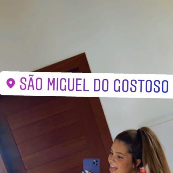 Viih Tube foi filmada por Sarah Andrade usando apenas shortinho e biquíni, e riu ao ouvir as palavras da amiga