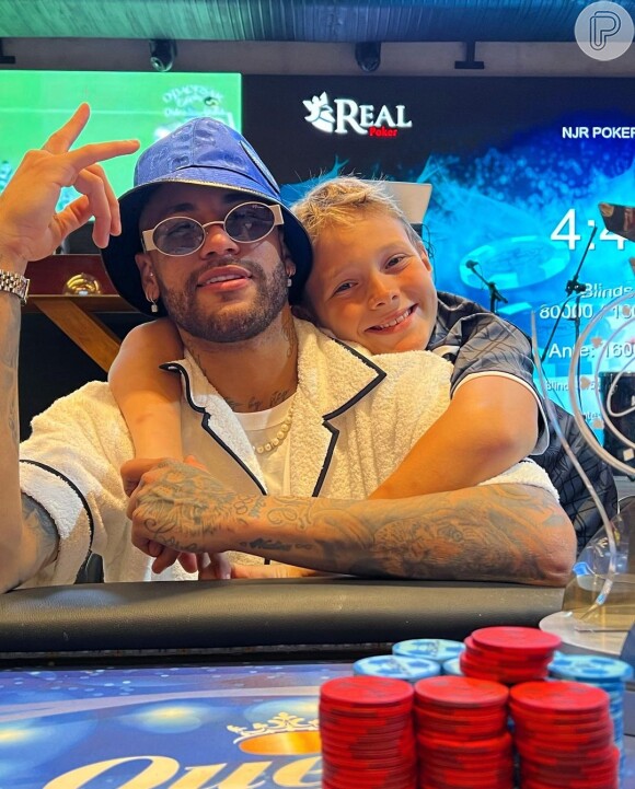 Neymar recebeu o filho, Davi Lucca, em torneio de pôquer