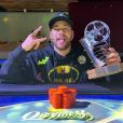Neymar organizou torneio de pôquer e saiu como campeão