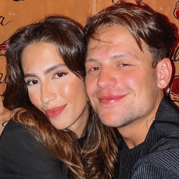 Separado de Gabi Brandt, Saulo Poncio esteve na festa promovida por Neymar