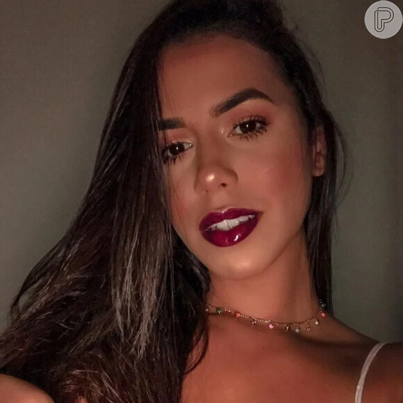 'BBB 22': Larissa Tomásia costuma compartilhar cliques e vídeos em Fernando de Noronha, destino de muitas celebridades durante o Réveillon