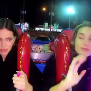 Bruna Marquezine se aventurou em um slingshot, que chega a 200 km/h