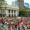 Carnaval 2022 no Rio: blocos de rua agora pensam em pedir à prefeitura para fazer festas em arenas e lonas culturais, ou seja, lugares onde seria possível controlar o público