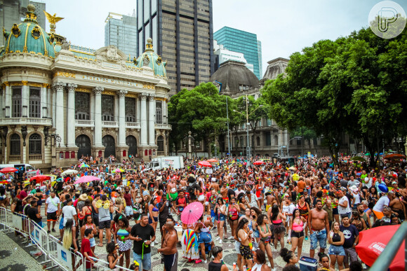 Carnaval 2022 no Rio: blocos de rua agora pensam em pedir à prefeitura para fazer festas em arenas e lonas culturais, ou seja, lugares onde seria possível controlar o público
