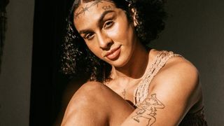 Linn da Quebrada, do 'BBB 22', se identifica como travesti. Entenda a diferença entre o termo e trans