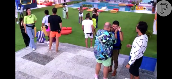 BBB 22: Eslovênia conversava com Maria e Lucas quando disse que quer Natália no paredão novamente