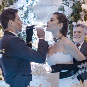 Bárbara (Alinne Moraes) faz de tudo para evitar fim do casamento com Christian/Renato (Cauã Reymond) na novela 'Um Lugar ao Sol'