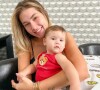 Virgínia Fonseca, mãe de Maria Alice, de apenas 8 meses, derrete-se pela filha em fotos na web, que são postadas com frequência