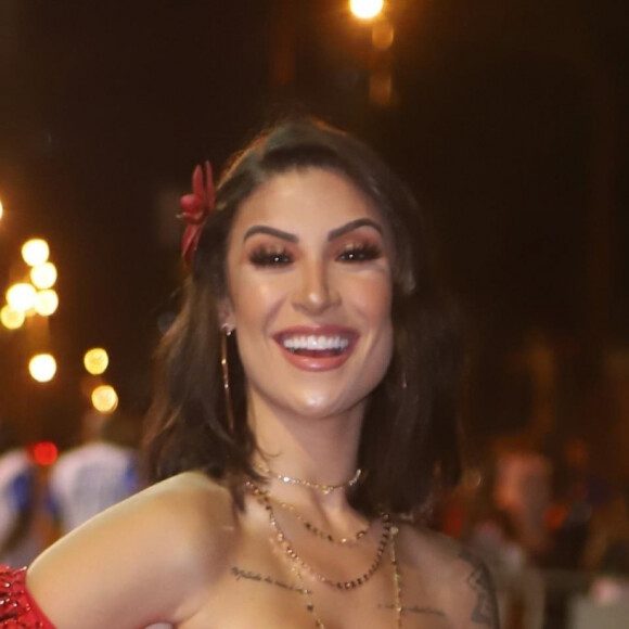 Bianca Andrade, a Boca Rosa, foi coroada 'Rainha da folia' quando aceitou o convite para desfilar pela Grande Rio