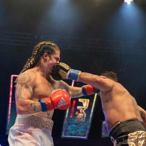 Luta entre Popó e Whindersson Nunes terminou empatada