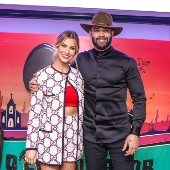 Gusttavo Lima é casado com a modelo Andressa Suita, com quem tem dois filhos