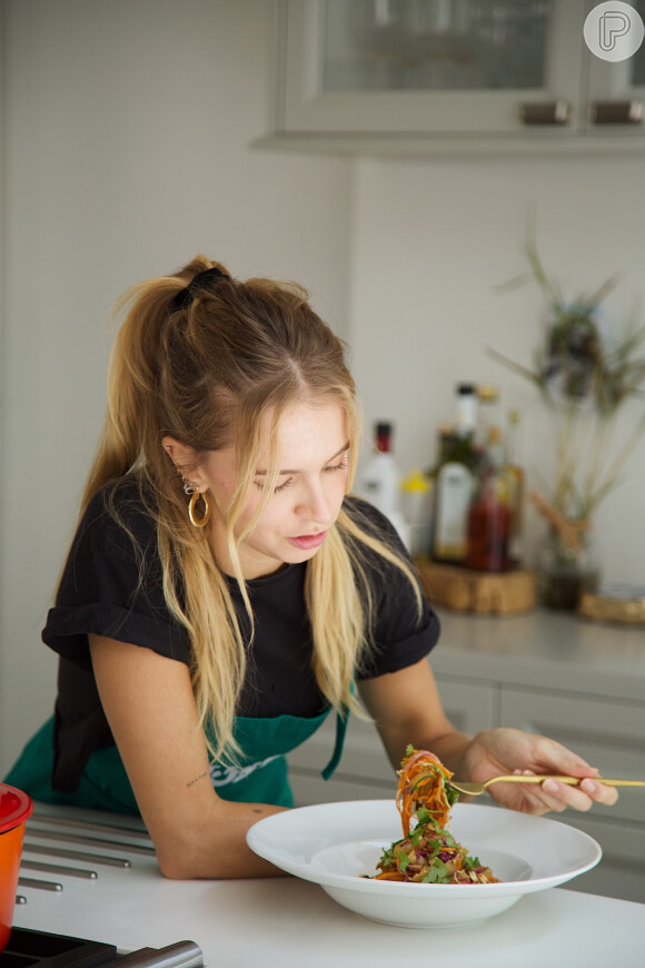 Isabella Scherer é a nova embaixadora do mercado Justo e se considera fã de produtos frescos nas compras do dia a dia