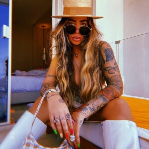 Rafaella Santos é referência de beleza, estilo, personalidade, autenticidade e lifestyle