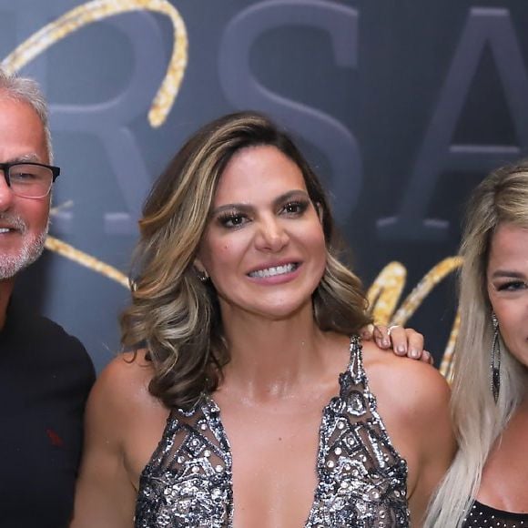 Kadu Moliterno e Cristianne Menezes prestigiaram a festa de aniversário de Carol Sampaio