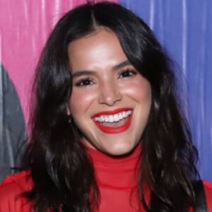 Bruna Marquezine ainda enviou mensagem fofa para Anitta após suposto vídeo de Justin Bieber: 'Vem pra cá, que a gente tem que comemorar. Beijo, tchau, te amo'