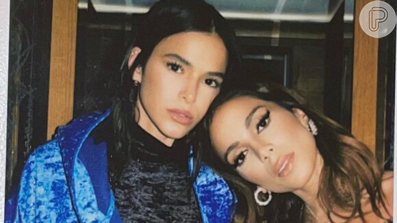 Anitta e Bruna Marquezine não se desgrudaram na Semana de Moda de Paris!