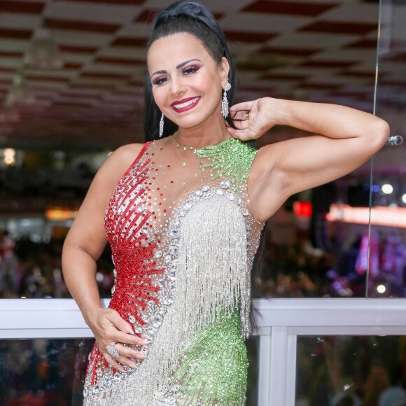 Viviane Araujo sempre sonhou em ter filhos