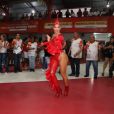 Carnaval 2022: Lore Improta mostra samba no pé em ensaio da Viradouro, escola de samba do Rio