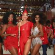 Carnaval 2022: Lore Improta sorri para fotos ao lado de estrelas da Viraduouro em ensaio