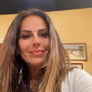 Viviane Araújo ainda não sabe o sexo do bebê e pretende fazer chá revelação