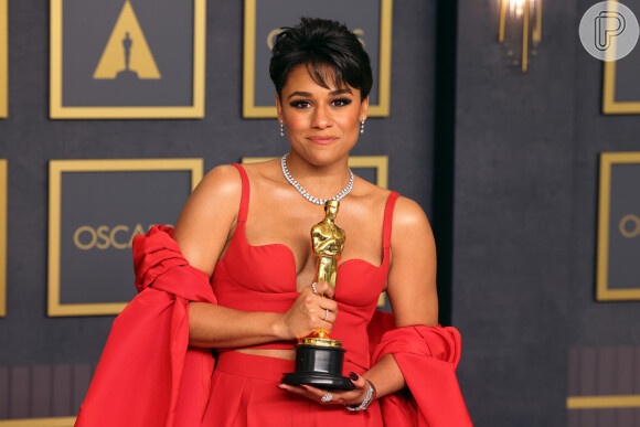 Oscar 2022: Ariana DeBose levou a estatueta na categoria Melhor Atriz Coadjuvante