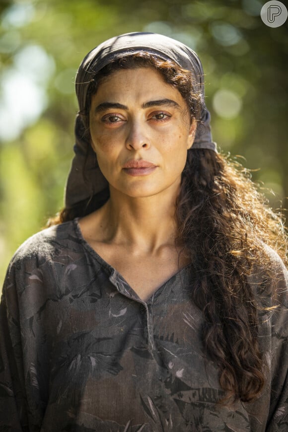 Na novela "Pantanal", Maria Marruá (Juliana Paes) garante a Gil (Enrique Diaz) que não quer mais engravidar. 'Já enterramos tudo na estrada'