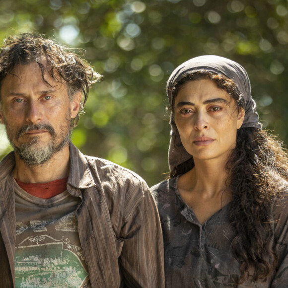 Na novela "Pantanal", Maria Marruá (Juliana Paes) e Gil (Enrique Diaz) são alvo de história que envolve vingança e disputa por terras