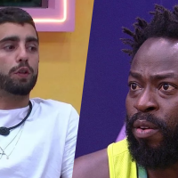 'BBB 22': Douglas Silva e Pedro Scooby trocam xingamentos em discussão na piscina. 'Idiota'