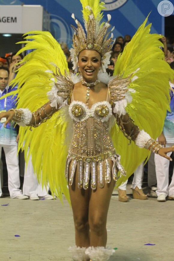 Sheron Menezzes desfilou pela Portela no Carnaval de 2011