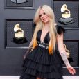 Grammy 2022: Avril Lavigne  planejou troca de sapatos no fim do evento 