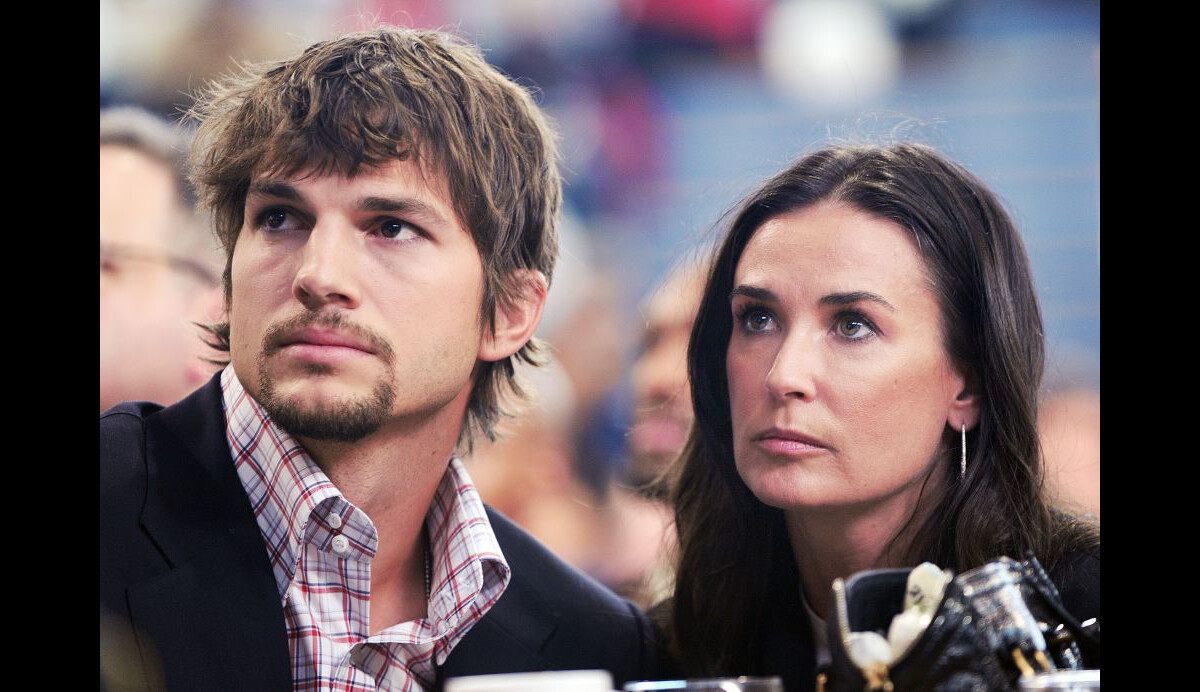 Foto: Depois de seis anos juntos, Demi Moore e Ashton Kutcher travaram uma batalha judicial para dividir a fortuna acumulada no período. O processo se arrastou por um longo tempo, pois o
