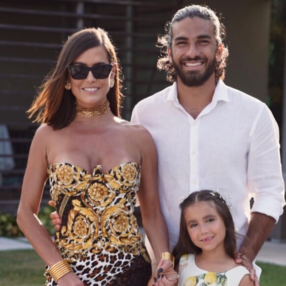 Deborah Secco é mãe de Maria Flor, de 6 anos