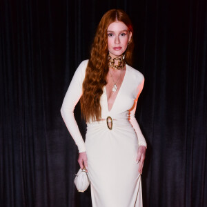 Look de Marina Ruy Barbosa: atriz usou uma bolsa da grife Fendi