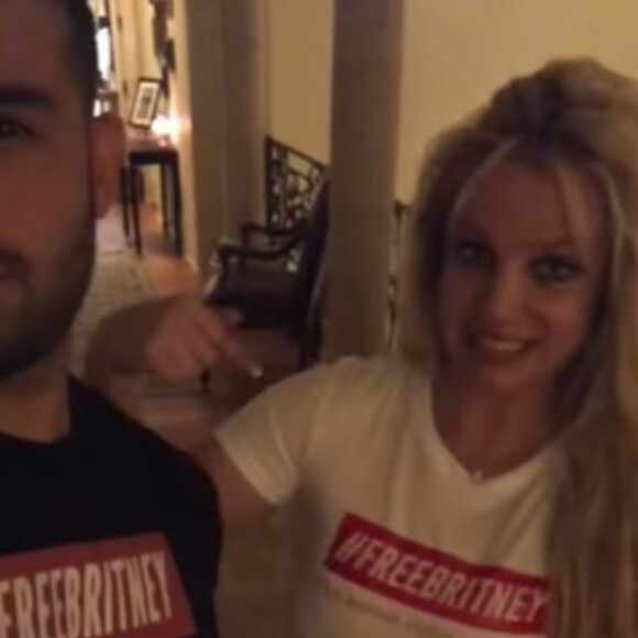 Livre da tutela do pai desde o ano passado, Britney Spears tem se mostrado mais aberta a falar sobre tudo nas redes sociais