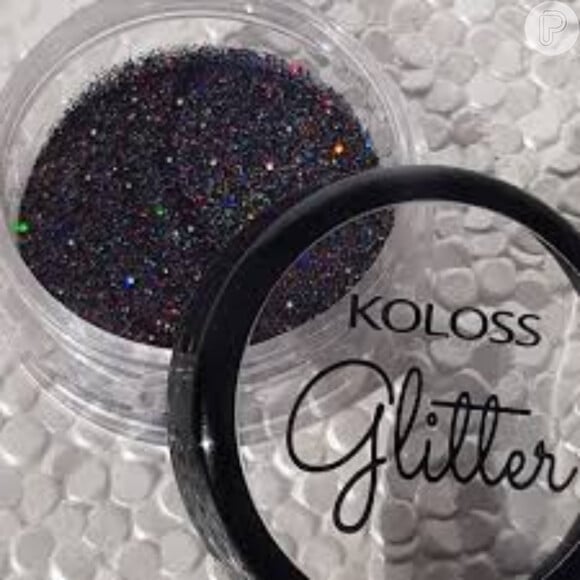 Maquiagem com efeito galaxy é trendy e fica incrível com Glitter Espaço Sideral, Koloss