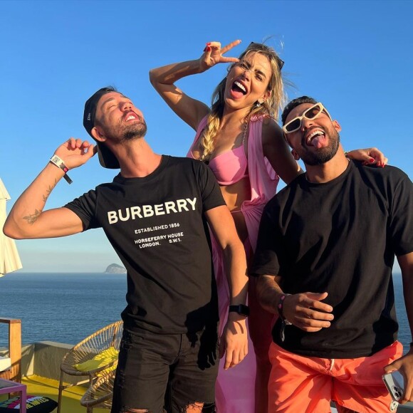 Segundo Rico, Bil Araújo e Erika Schneider tiveram a primeira vez do casal durante a festa de Lucas Guimarães